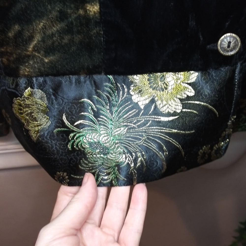 Vintage White Stag Black Velvet Asian Inspired Patchwork Embroidered Jacket - Picture 4 of 8